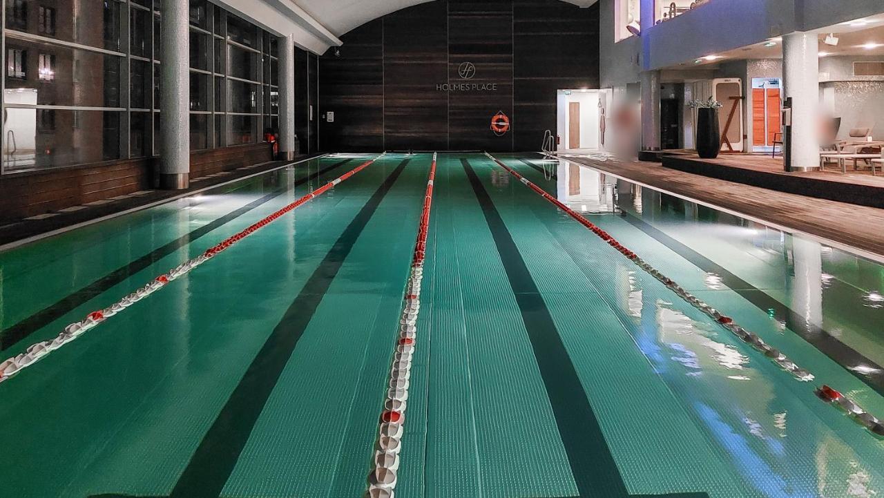 Modern Apartments With Access To The Pool Near Rondo Daszynskiego Station Warsaw Exterior photo